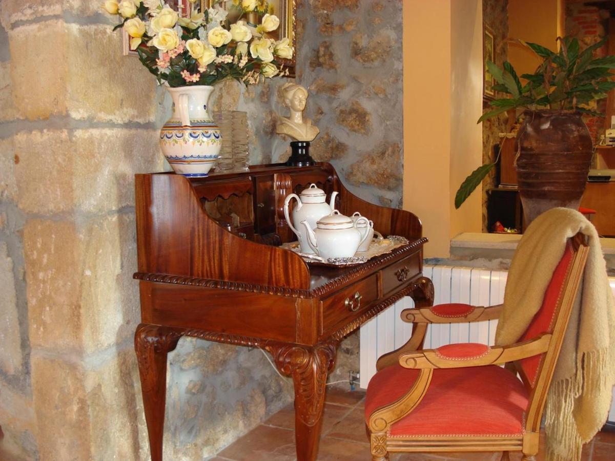 Hotel Palacio Garcia Quijano Corrales De Buelna Exteriör bild