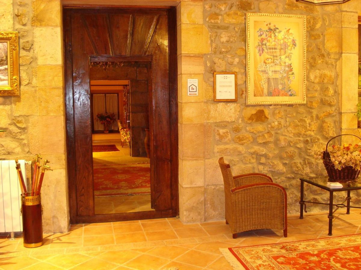 Hotel Palacio Garcia Quijano Corrales De Buelna Exteriör bild