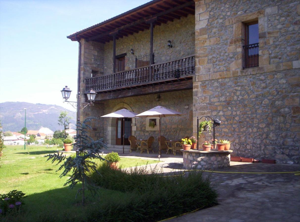 Hotel Palacio Garcia Quijano Corrales De Buelna Exteriör bild