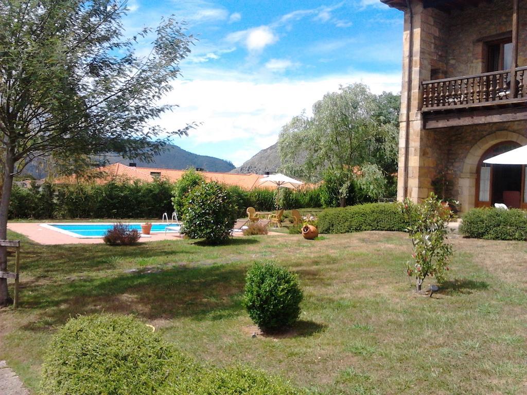 Hotel Palacio Garcia Quijano Corrales De Buelna Exteriör bild