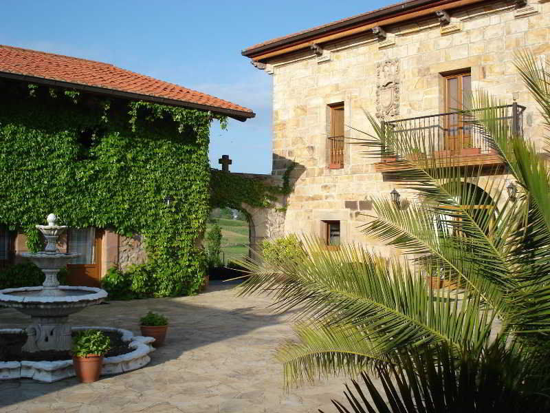 Hotel Palacio Garcia Quijano Corrales De Buelna Exteriör bild
