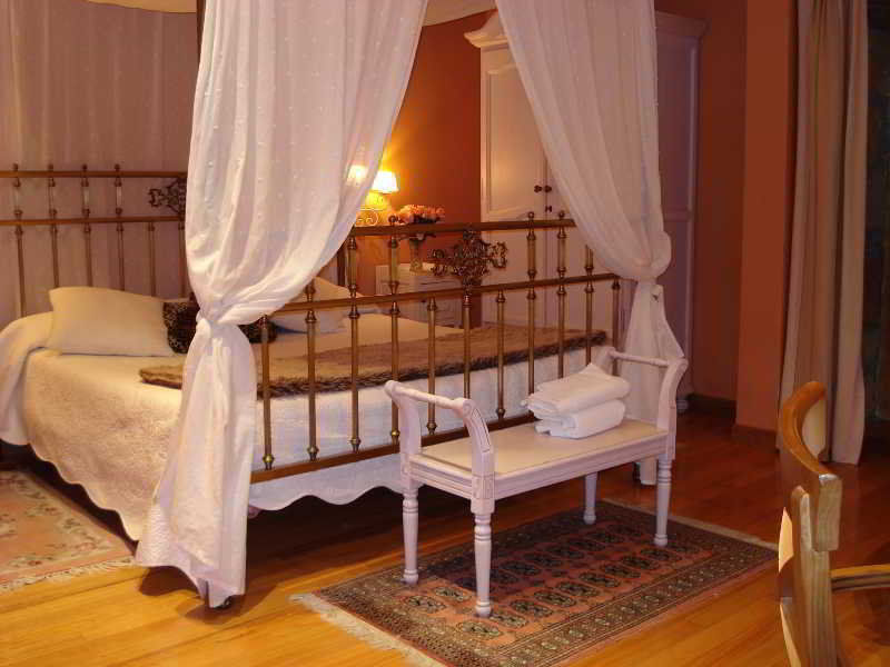 Hotel Palacio Garcia Quijano Corrales De Buelna Exteriör bild