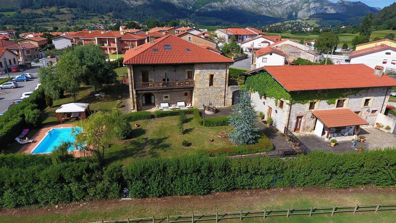 Hotel Palacio Garcia Quijano Corrales De Buelna Exteriör bild