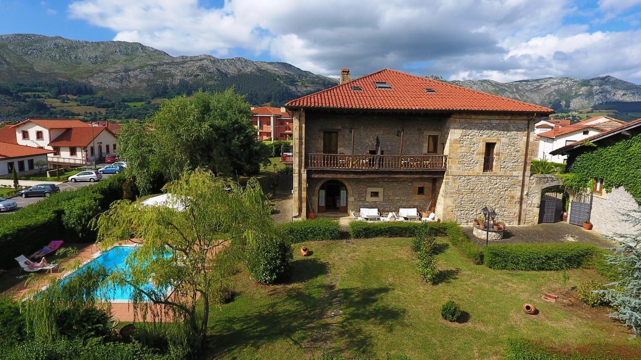 Hotel Palacio Garcia Quijano Corrales De Buelna Exteriör bild