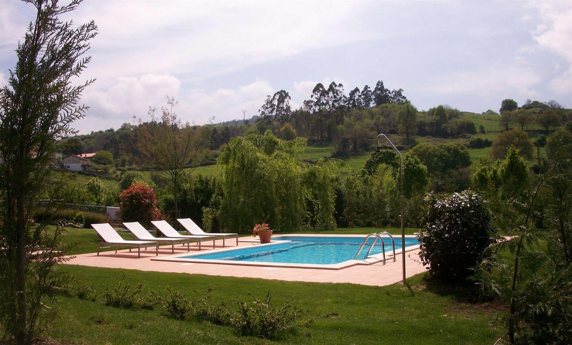 Hotel Palacio Garcia Quijano Corrales De Buelna Exteriör bild